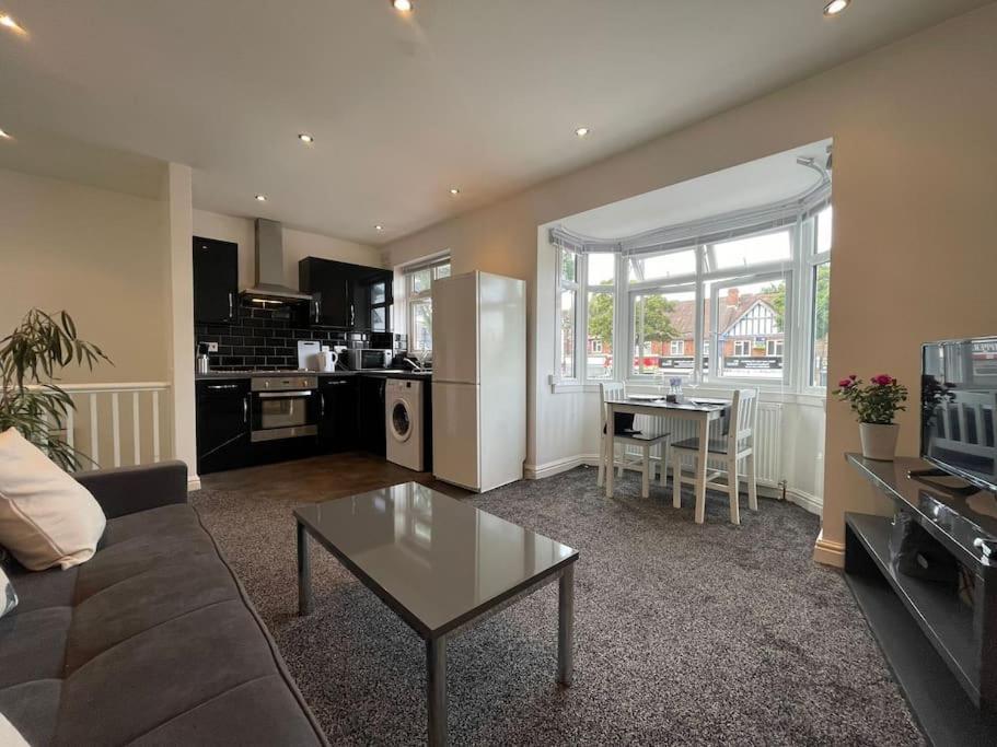 Kingsbury Apt 2 Бирмингам Екстериор снимка